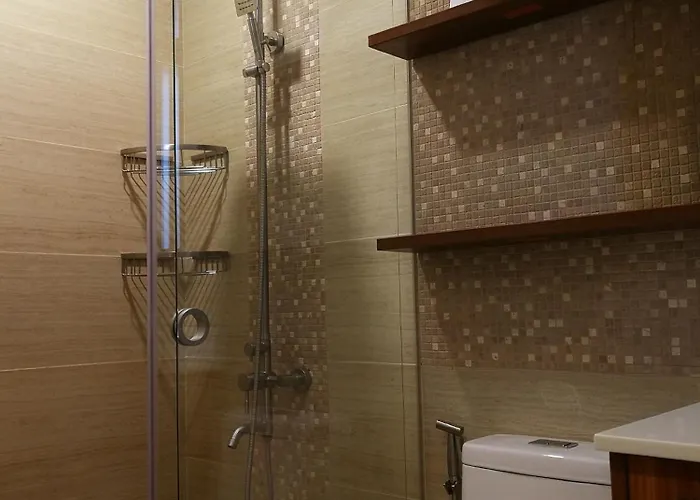 Adria Residences - Diamond Garden - 2 Bedroom Unit For 4 Person *