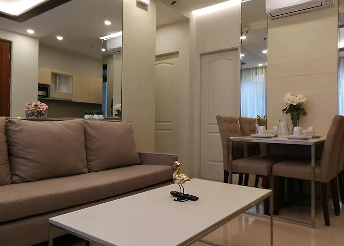 Adria Residences - Diamond Garden - 2 Bedroom Unit For 4 Person *